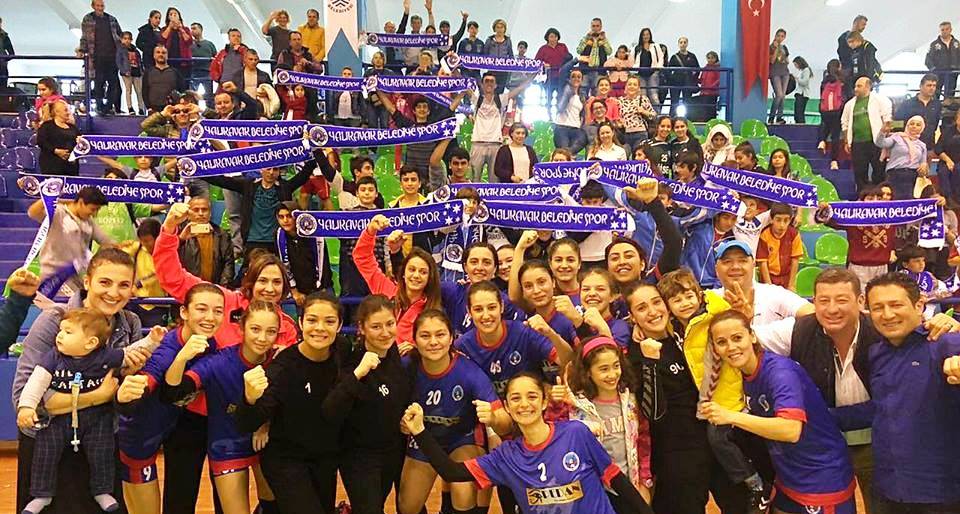 yalıkavakspor-kadin-hentbol-takimi