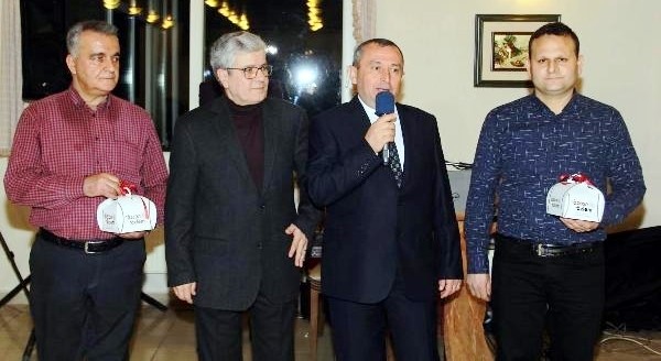 2-personele-otomobil-hediye-etti-1