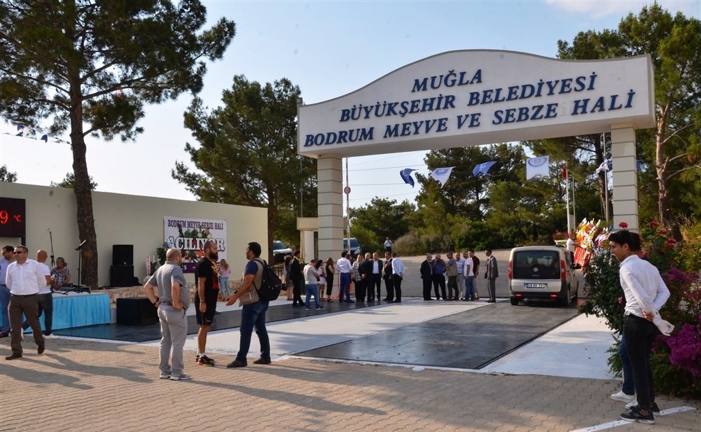 BODRUM’A HİZMET VERECEK TOPTANCI HALİ HİZMETE GİRDİ…