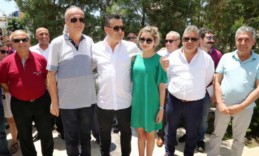 MEHMET KOCADON BELEDİYE PERSONELİYLE PAYLAŞTI…