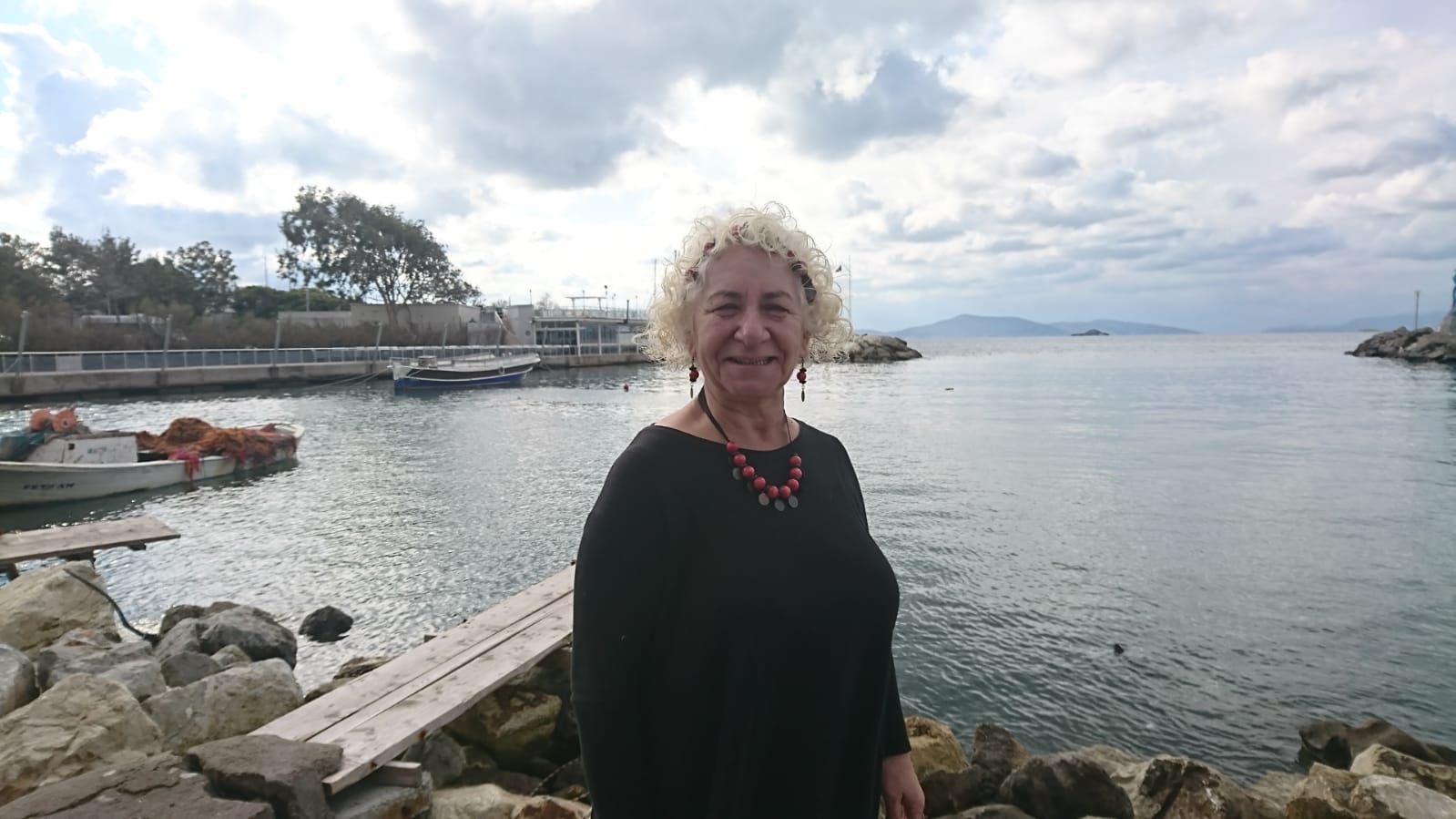 “SUYA DÜŞEN HAYALLER” RAFLARDA YERİNİ ALDI…