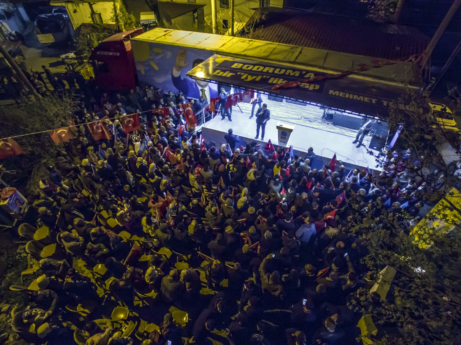 BABA OCAĞINDA MEHMET TOSUN’A MUHTEŞEM KARŞILAMA