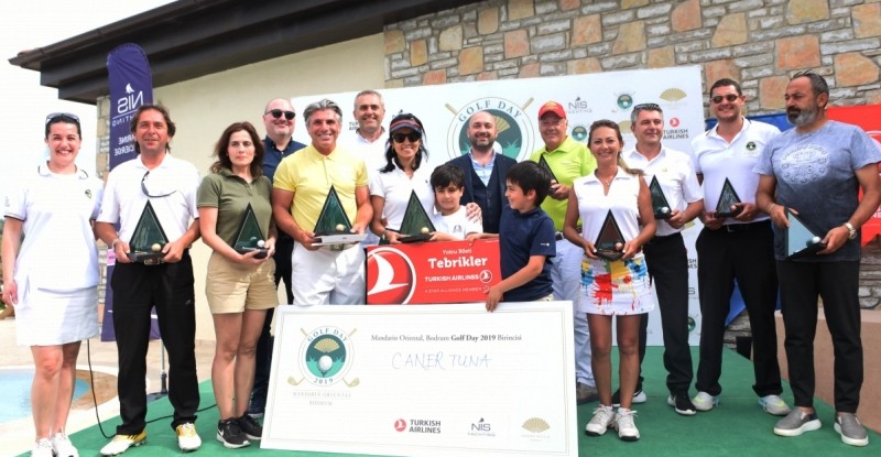 TURNUVA GOLF SEVERLERİ BİR ARAYA GETİRDİ…