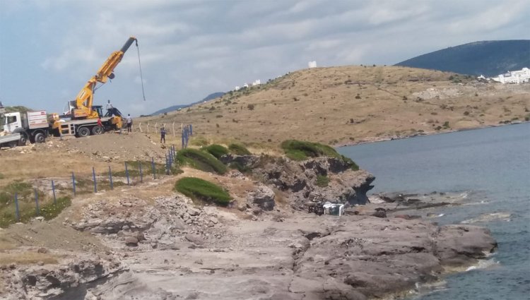 KAMYON KAYALIKLARA DÜŞTÜ…