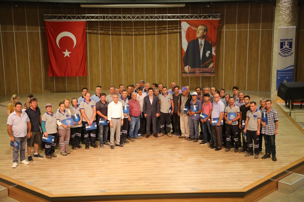 BODRUM BELEDİYESİ’NDEN BAŞARILI PERSONELE ÖDÜL…