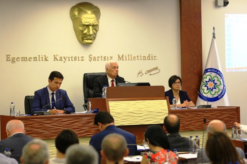 Büyükşehir Meclisi su fiyatlarında indirime gitti (9)