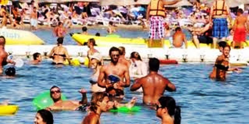 BODRUM’DA TURİST YOĞUNLUĞU…