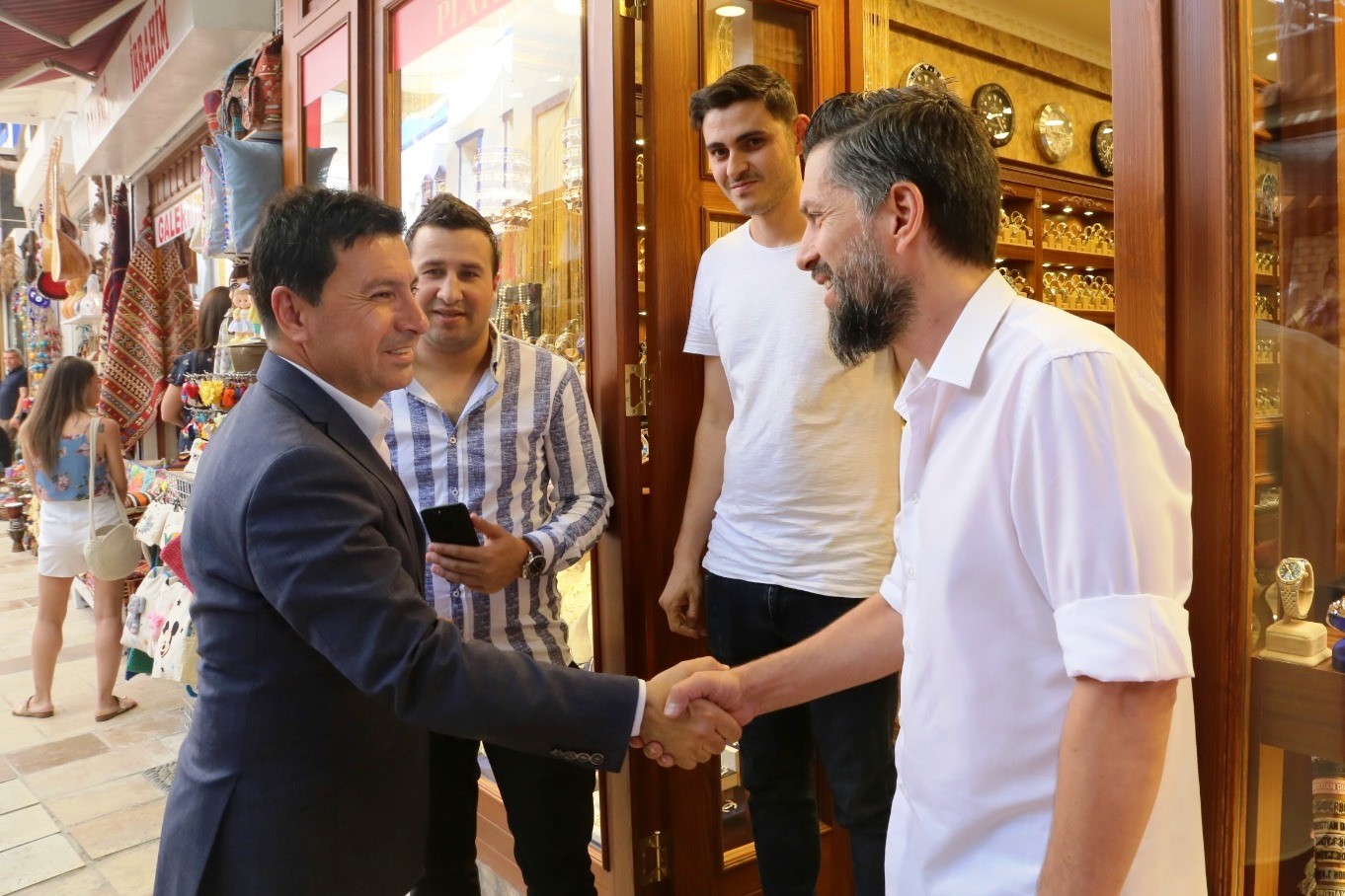 aras'tan esnafa bayram çağrısı 1