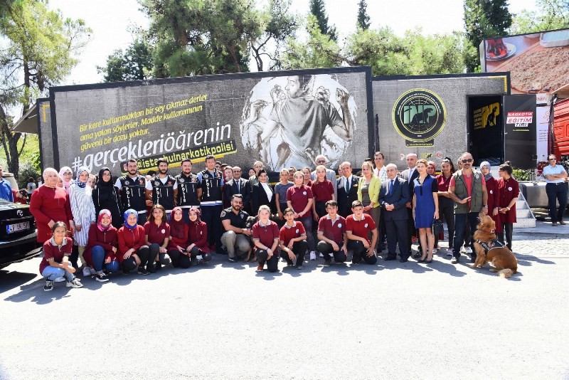 NARKOTİK EĞİTİM TIR’I İKİNCİ KEZ MUĞLA’DA…