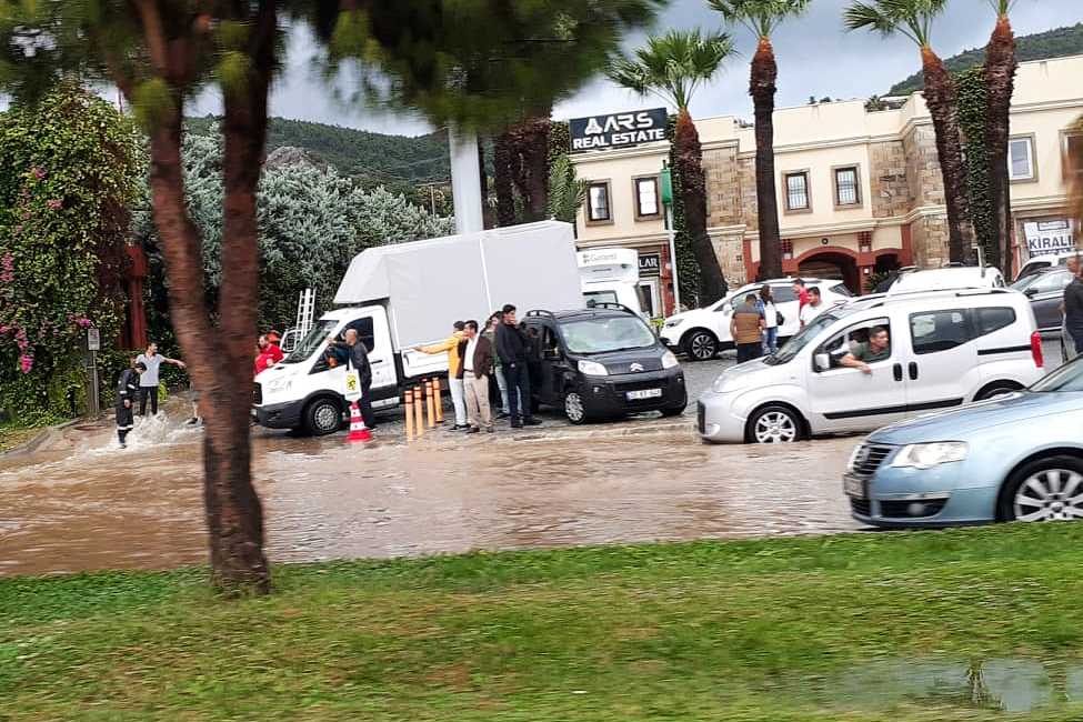 bodrum yagmura yine esir 1