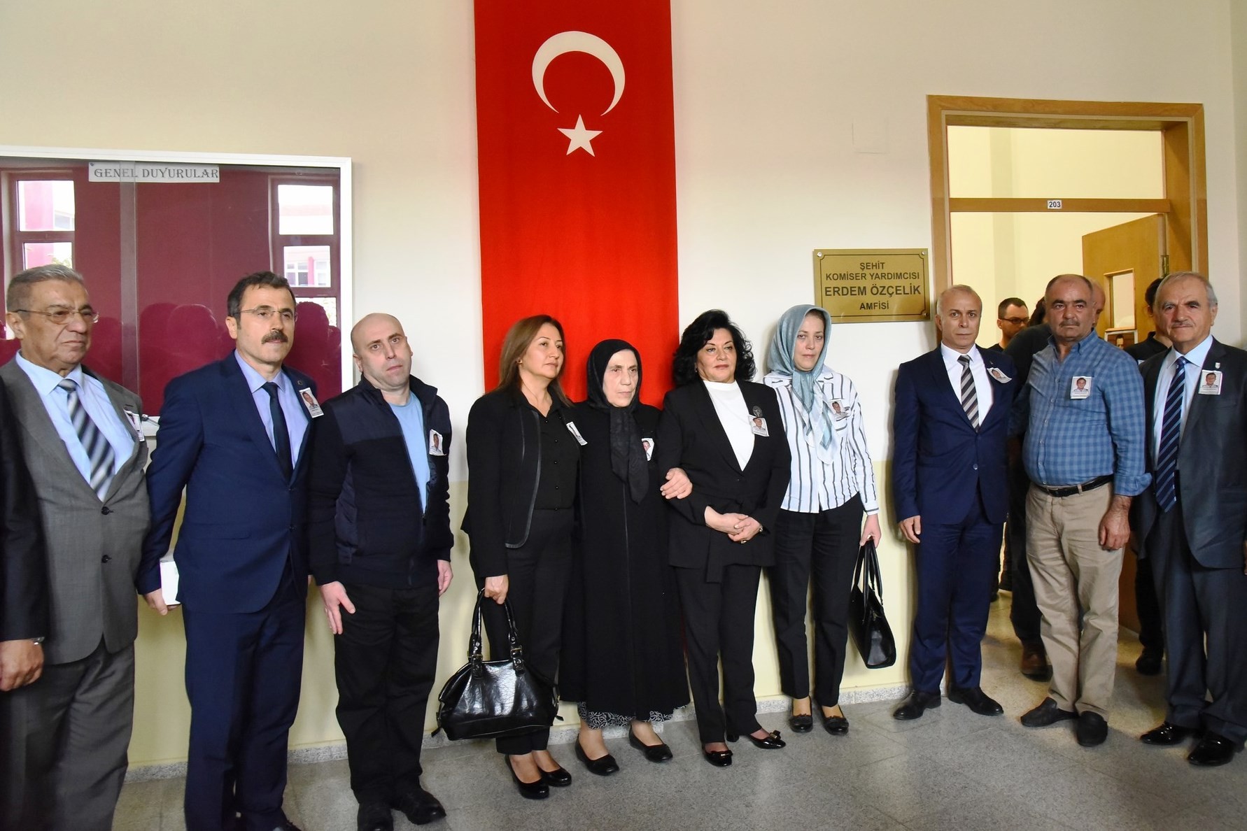 erdem ozcelik amfisi 1