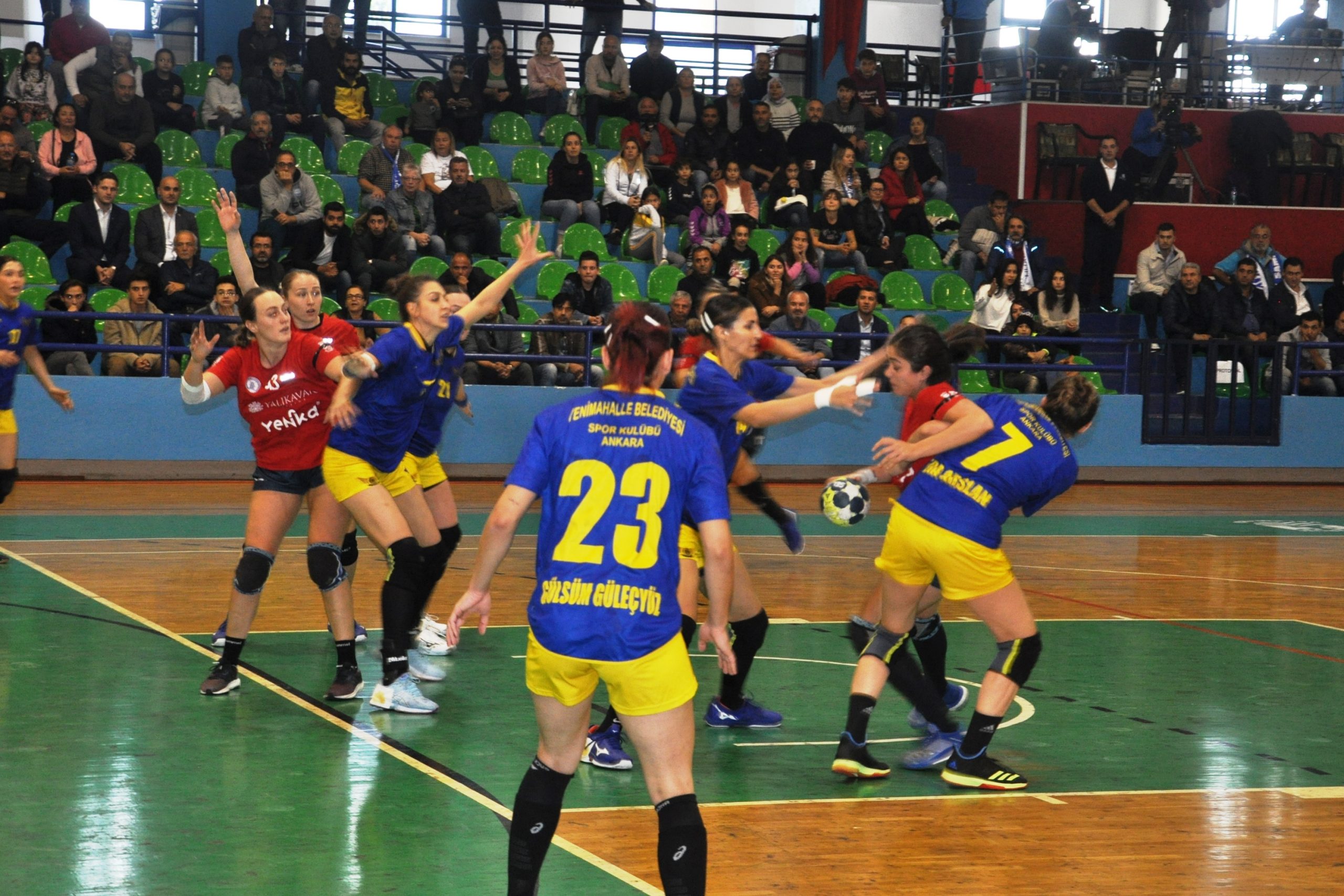 yalıkavakspor-yenimahalle-belediyespor-1