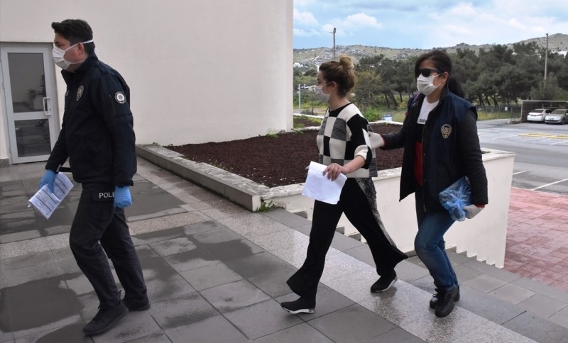 Erkek arkadaşını bıçakladı…