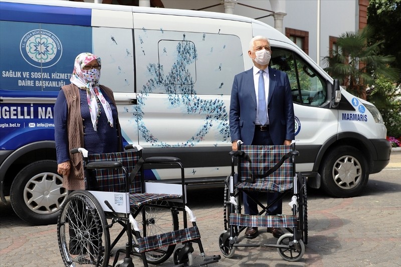 TEKERLEKLİ SANDALYE