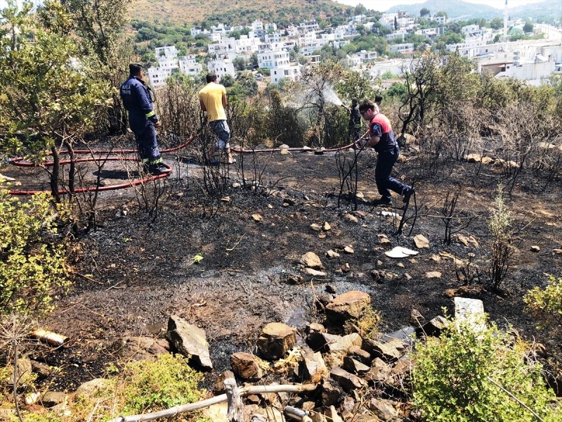 İslamhaneleri’nde Makilik Ve Otluk Alanda Çıkan Yangın Söndürüldü…