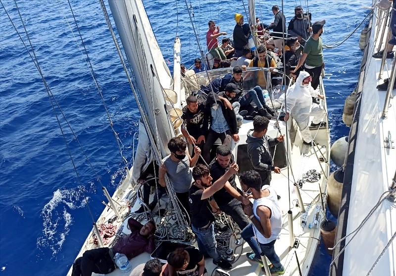 Türk Kara Sularına İtilen 63 Sığınmacı Kurtarıldı…