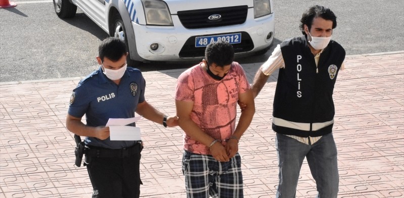 Denize Çıplak Girince…