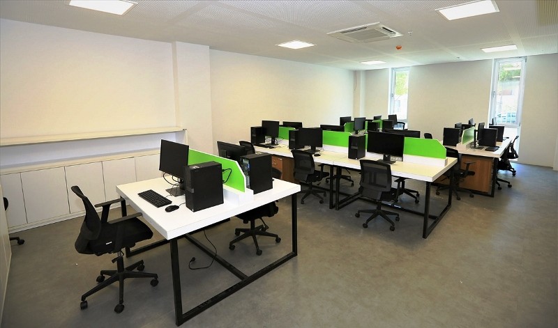 Muğla’da Öğrenciler İçin Bilgisayar Derslikleri Oluşturuldu…