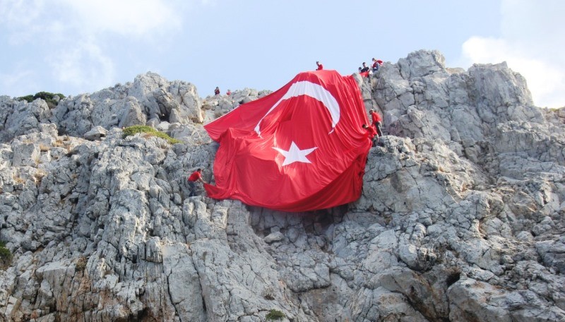 Osman Gökmen: “Cumhuriyet En Kıymetlimizdir”