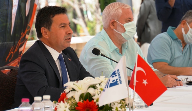 ahmet-aras