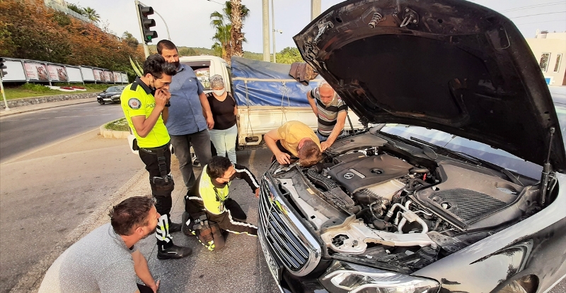 Turuzimci Sesini Duydu, Taksici Kurtardı…