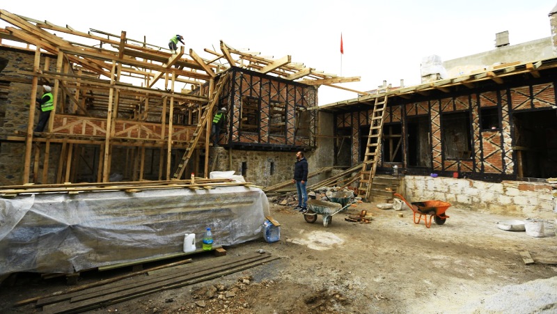 Tarihi Ağa Konağında Cehennemlik Kanalları Bulundu…