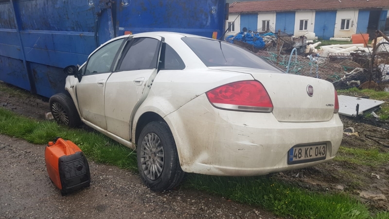 Dorseye Çarpan Otomobilin Sürücüsü Öldü…