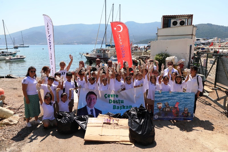 Deniz Dibi Temizliğinde İnsansız Deniz Yüzeyi Temizleme Aracı Kullanıldı…