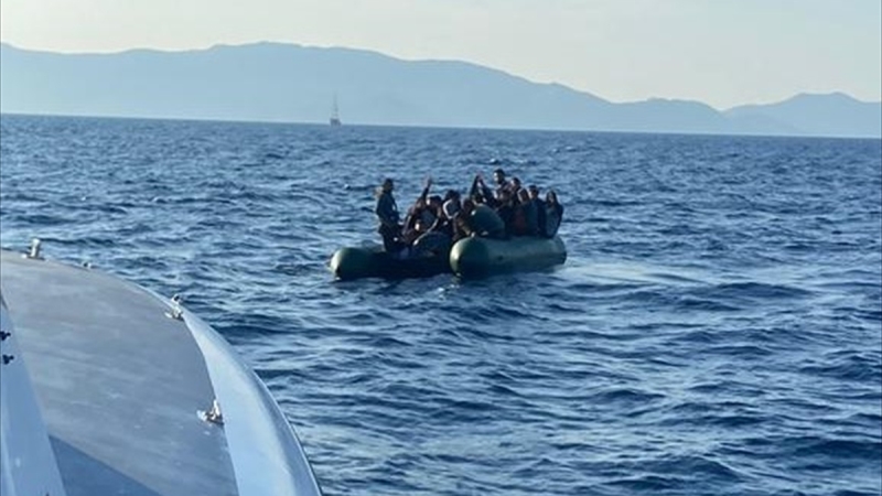 Bodrum açıklarında 30 düzensiz göçmen kurtarıldı