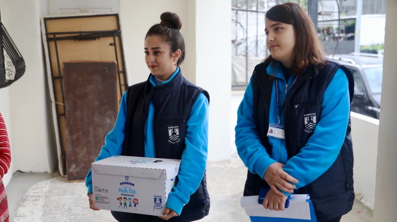 bodrum-belediyesi-halk-sut-dagitimi-1