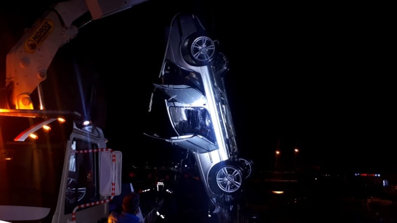 marmaris-dereye-ucun-otomobilde-2-genc-kadin-oldu