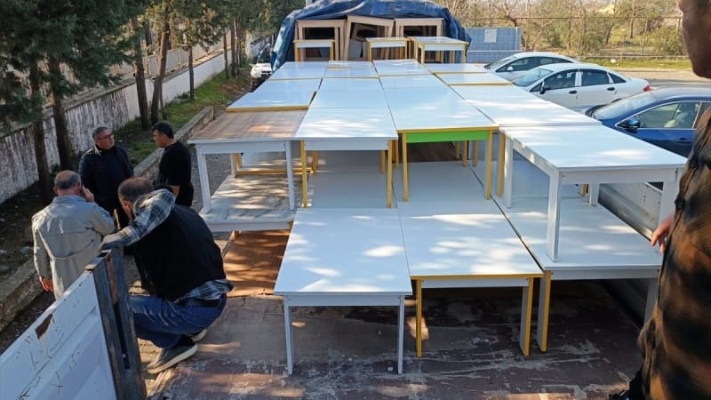 Muğla’daki meslek liselerinde depremzedeler için mobilya üretiliyor