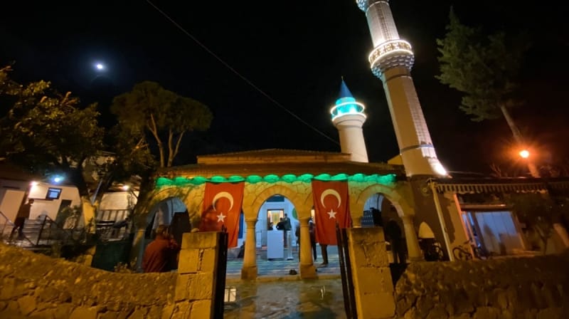 Bodrum’da enderun usulü teravih namazı kılındı..