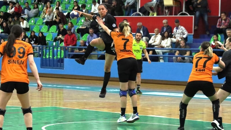 yalikavakspor-hentbol-1