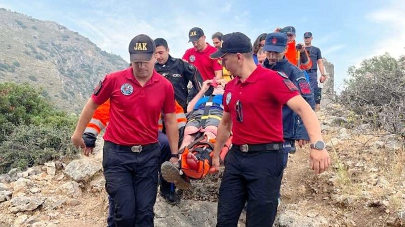 Yürüyüşte yaralanan ABD’li turist hastaneye kaldırıldı