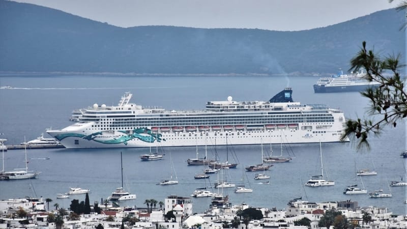 kruvaziyer-yolcu-gemisi-1