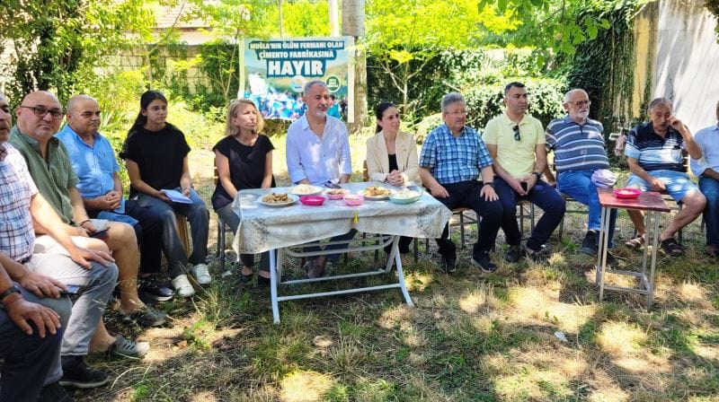CHP’li vekiller direnişte.. Belediye Başkanları ‘Lavanta Festivali’nde..
