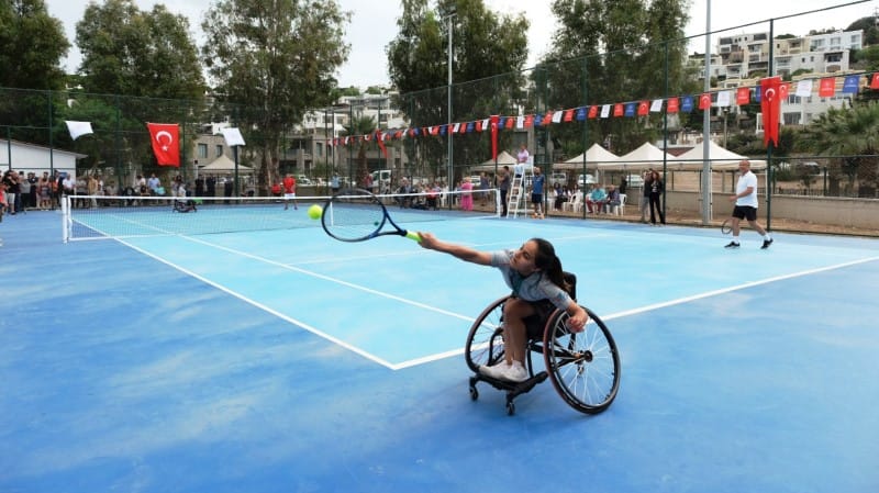 tekerlekli_sandalye_100_yil_tenis_turnuvasi_2