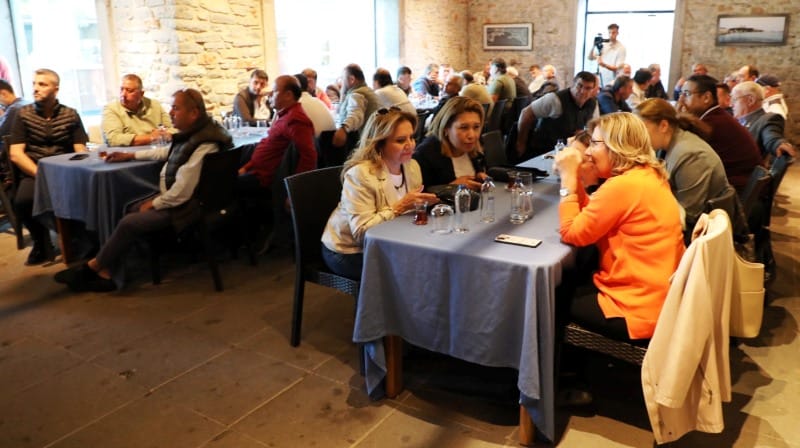 Başkan Aras muhtarlarla bir araya geldi..