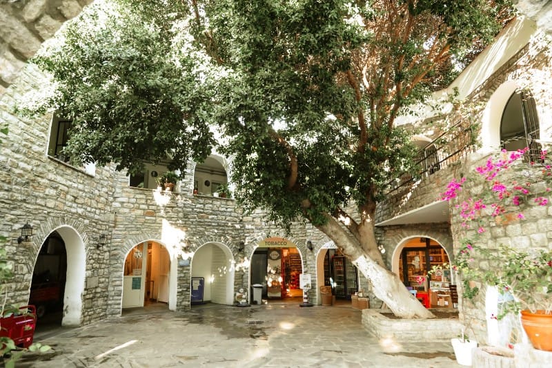 BODRUM_GIDA_CARSISI_OZGUN_YAPISIYLA_HIZMET_VERIYOR_7