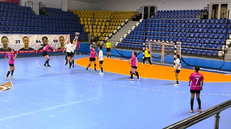 yalıkavakspor-yenimahalle-1