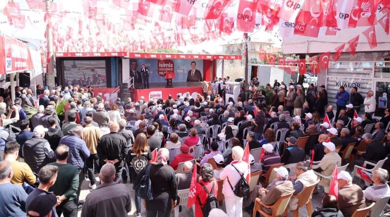 Ahmet Aras: Makamda Değil, Sizlerin Arasında Olacağım..