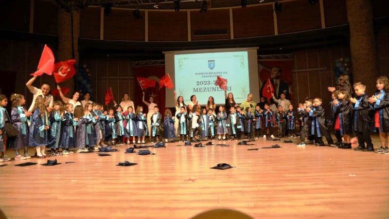 belediye_anaokullarinda_mezuniyet_heyecani_1