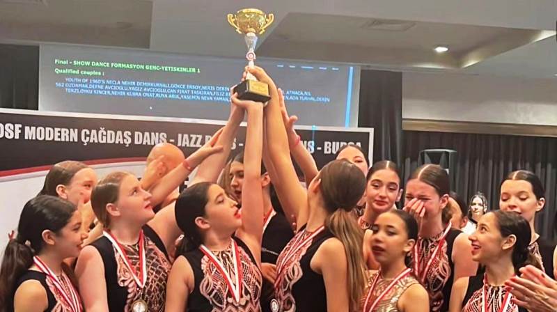 Sunu Akademi Madalyaları ve Kupaları Topladı…