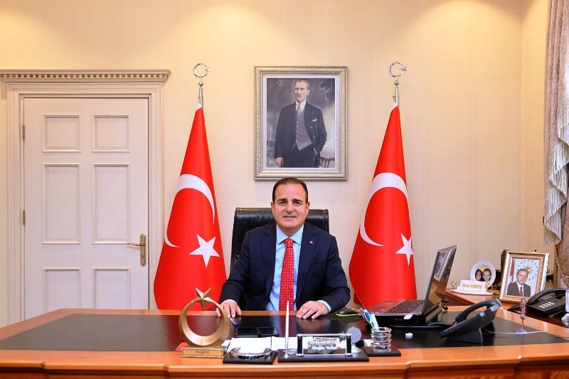 Vali_idris_akbıyık-2