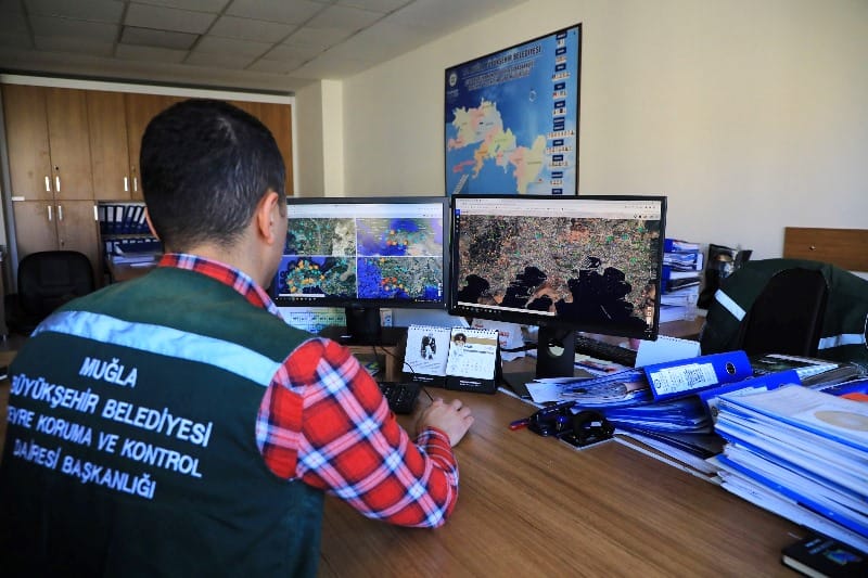 Büyükşehir Belediyesi Hafriyat Kamyonlarını Uydu Takip Sistemi ile Denetliyor…