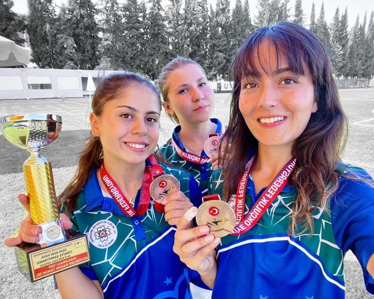 Büyükşehir Okçuları Hazal ve Emircan Türkiye Şampiyonu Oldu (1)