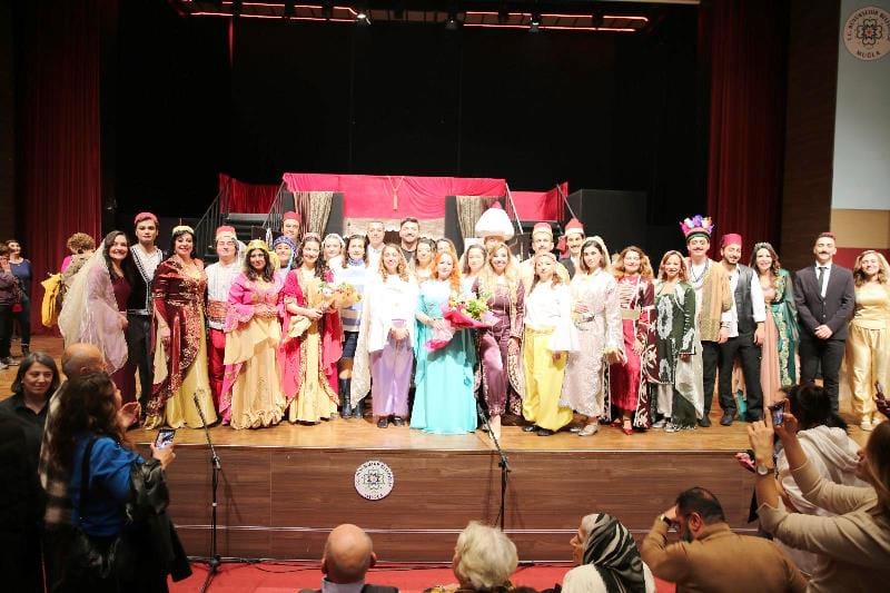 Büyükşehir Belediyesi Kültür ve Sanat Etkinliklerine Devam Ediyor…