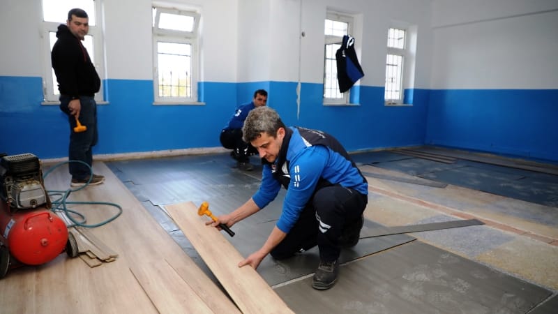 Okullara Büyükşehir Dokunuşu 16 Okulda Bakım-Onarım Çalışması Başladı 1