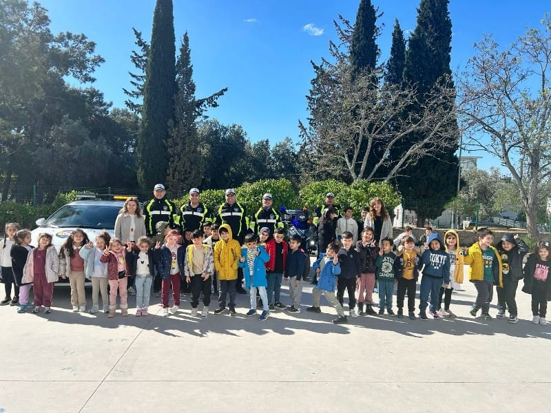 bodrum_belediyesi_ilkokul_öğrencileri_ne_trafik_bilinci_eğitimi (6)